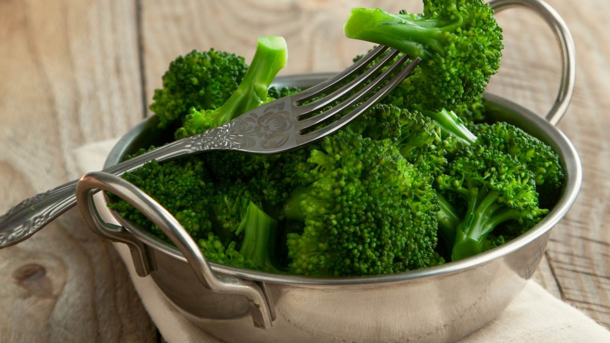 Broccoli Fights Breast Cancer (Better Than Taxol?)
