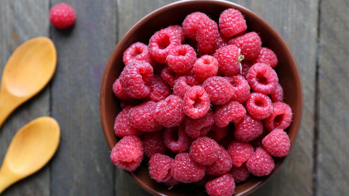 The Top 20 Antioxidant Superfoods (and How to Maximize Their Power!)