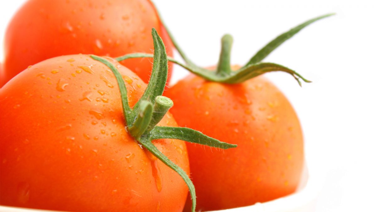 Tomatoes for Prostate Health (And Best Way To Get The Benefits)