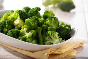 Broccoli cooked in a pressure cooker retains 90% of its vitamin C!