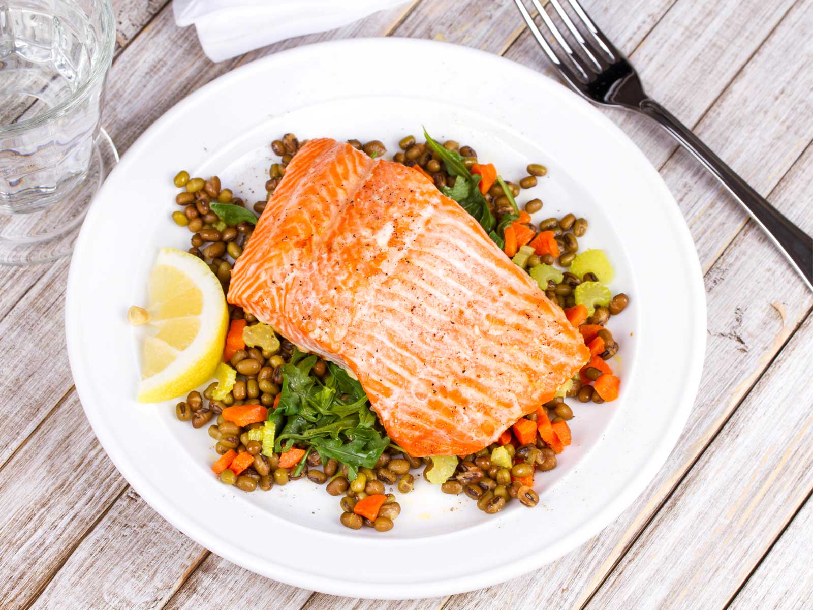 8 Foods That Fight Depression