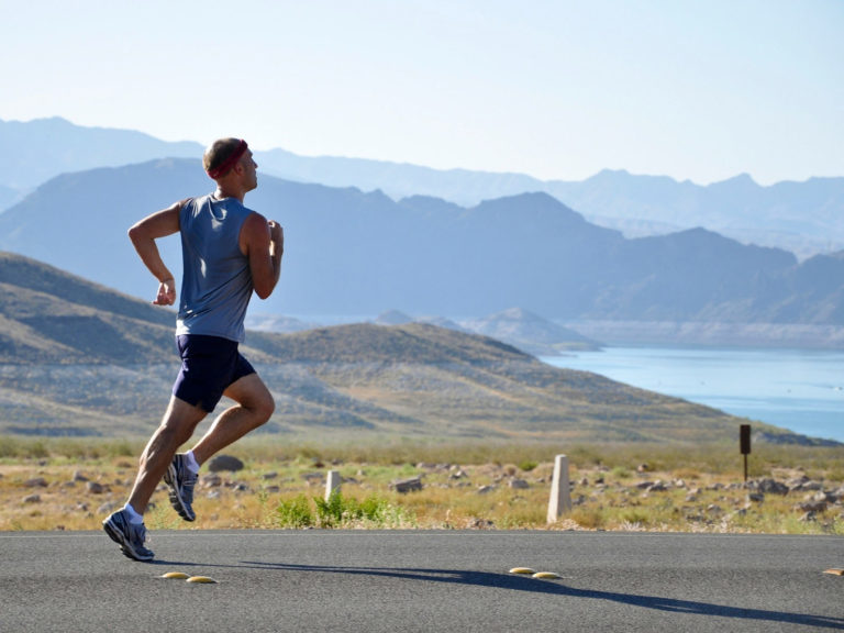 MAN-RUNNING-pexels-pixabay-235922-1600x1200